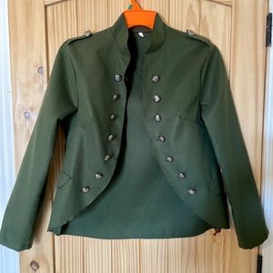 Women’s army green military style jacket Large NWOT